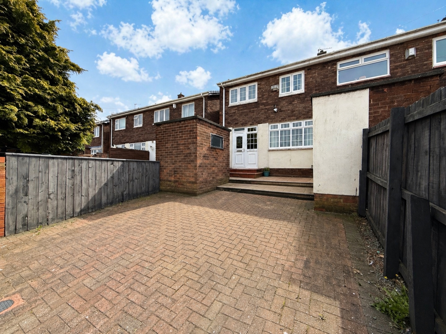 KIDDERMINSTER SQUARE, SUNDERLAND, SR5