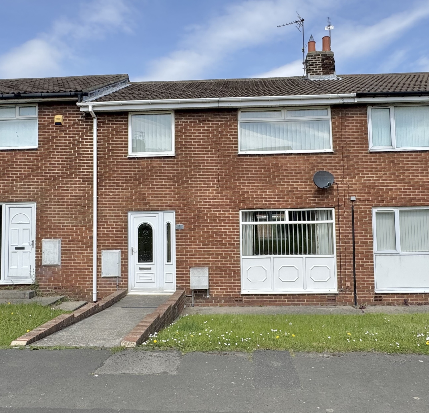 HESLEDON WALK, MURTON, SEAHAM, COUNTY DURHAM, SR7