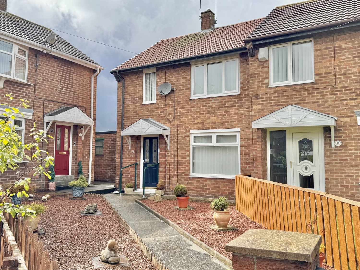 EASTLEA CRESCENT, SEAHAM, COUNTY DURHAM, SR7