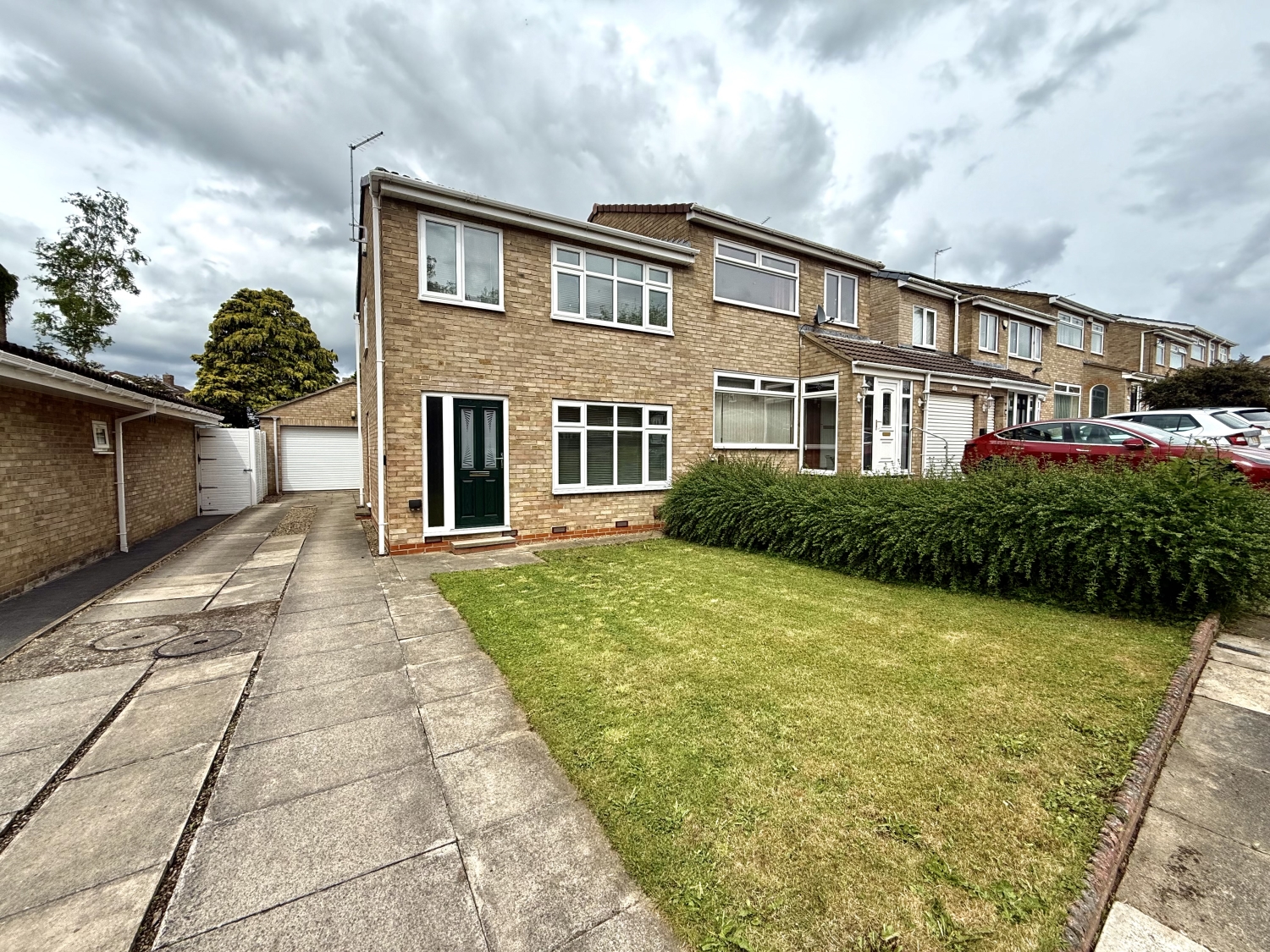 BRANDON CLOSE, FENS