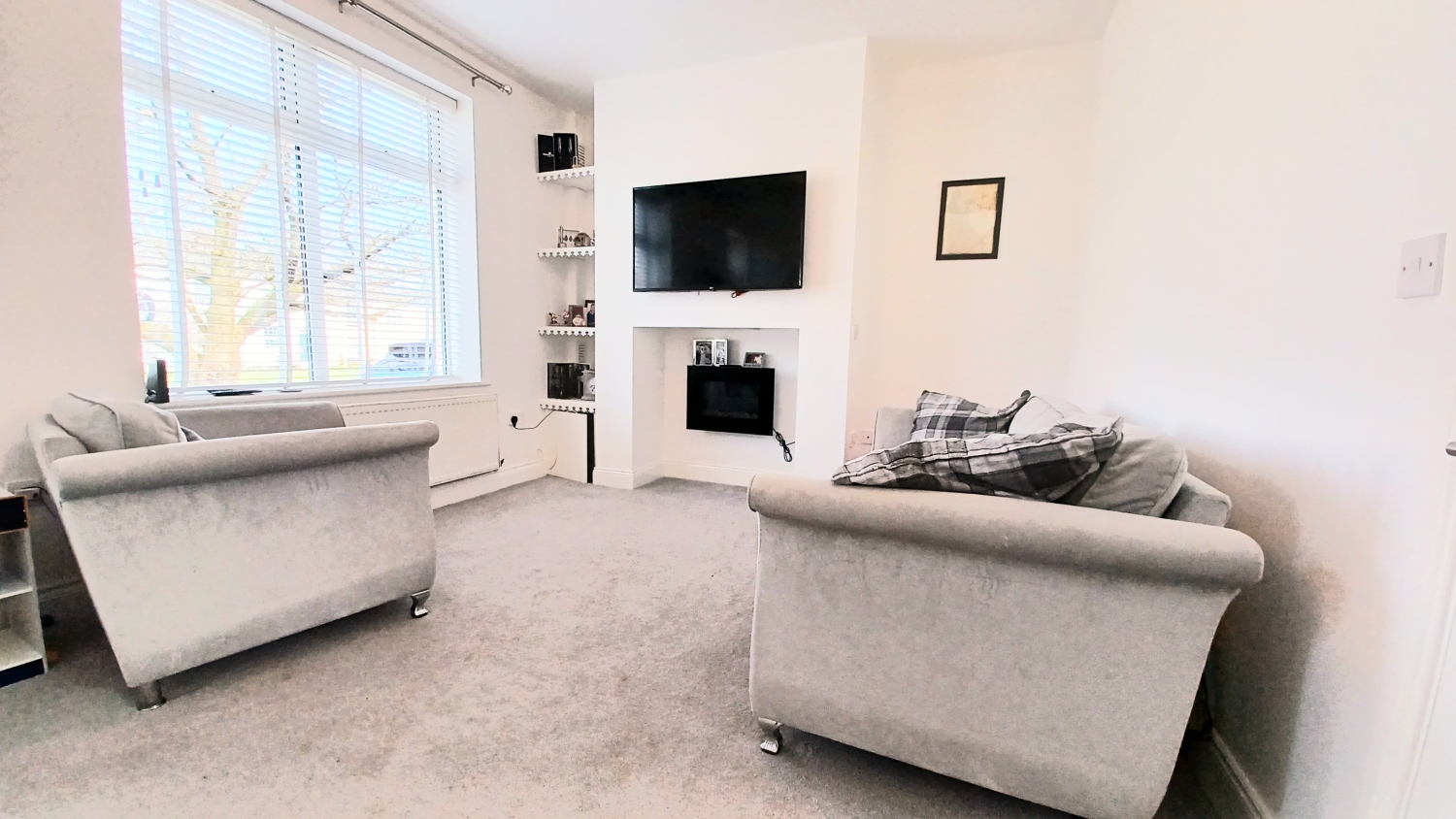 FRONT STREET SOUTH, TRIMDON VILLAGE Dowen Estate & Letting Agents