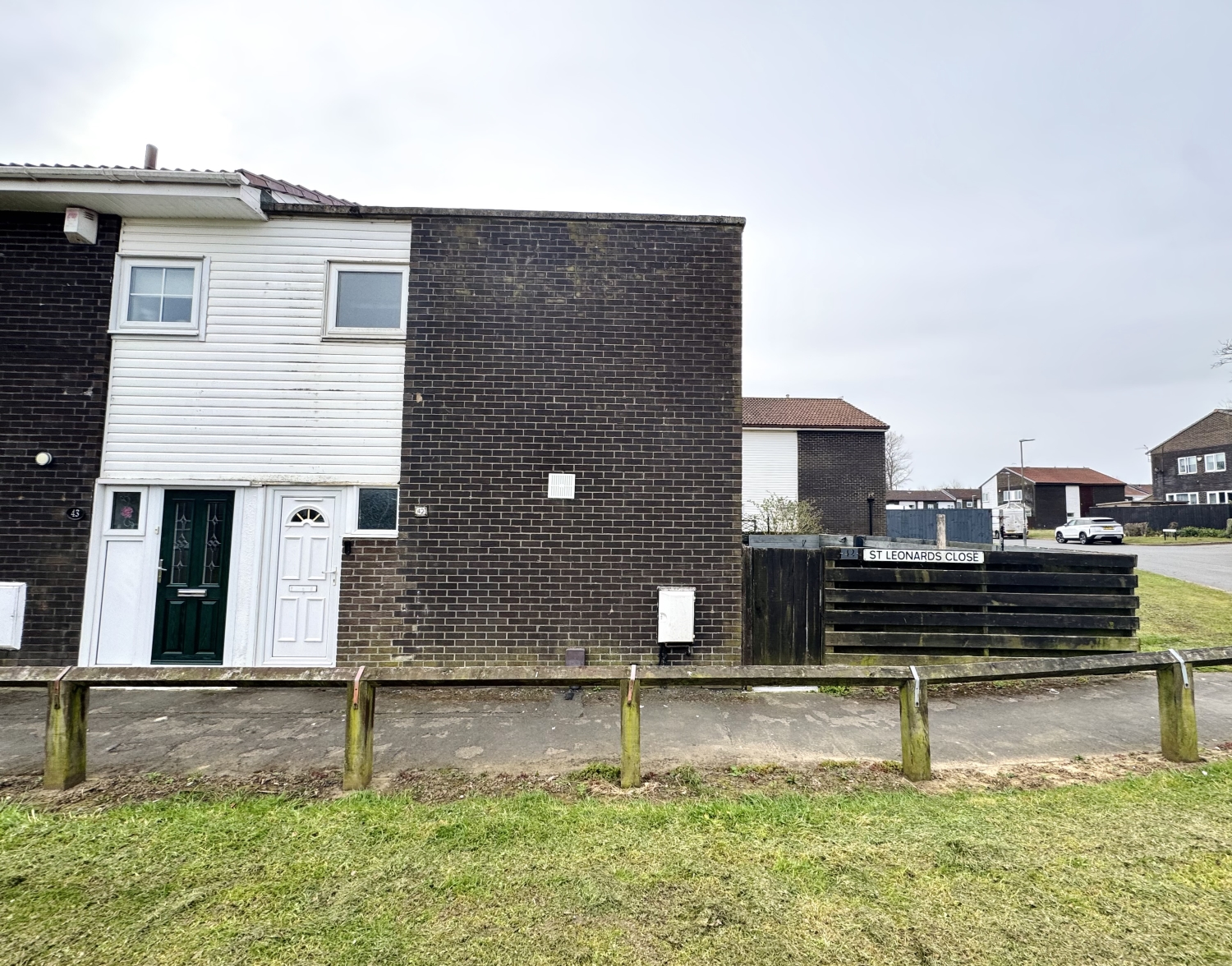 ST. LEONARDS CLOSE, PETERLEE, COUNTY DURHAM, SR8