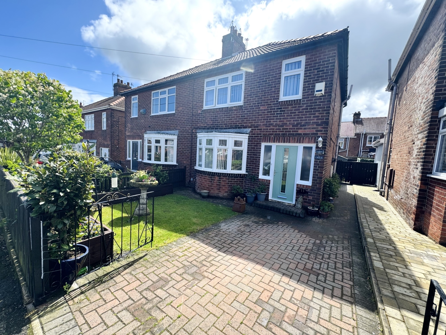 SHOTTON ROAD, PETERLEE, COUNTY DURHAM, SR8