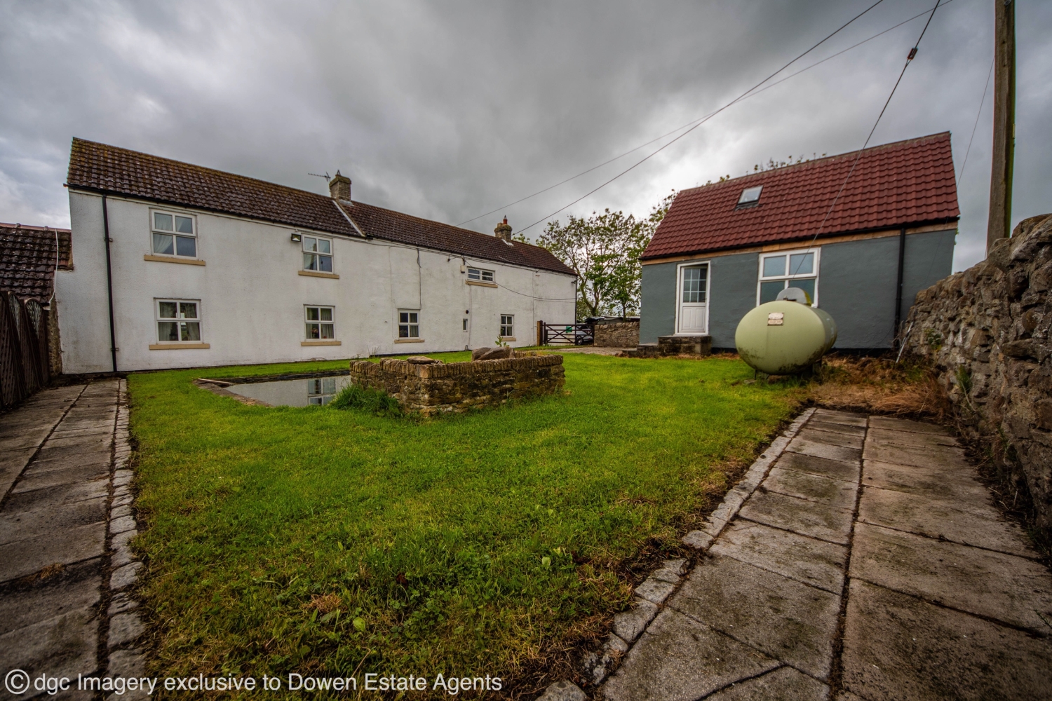 WHITE HOUSE FARM, TOFT HILL Dowen Estate & Letting Agents