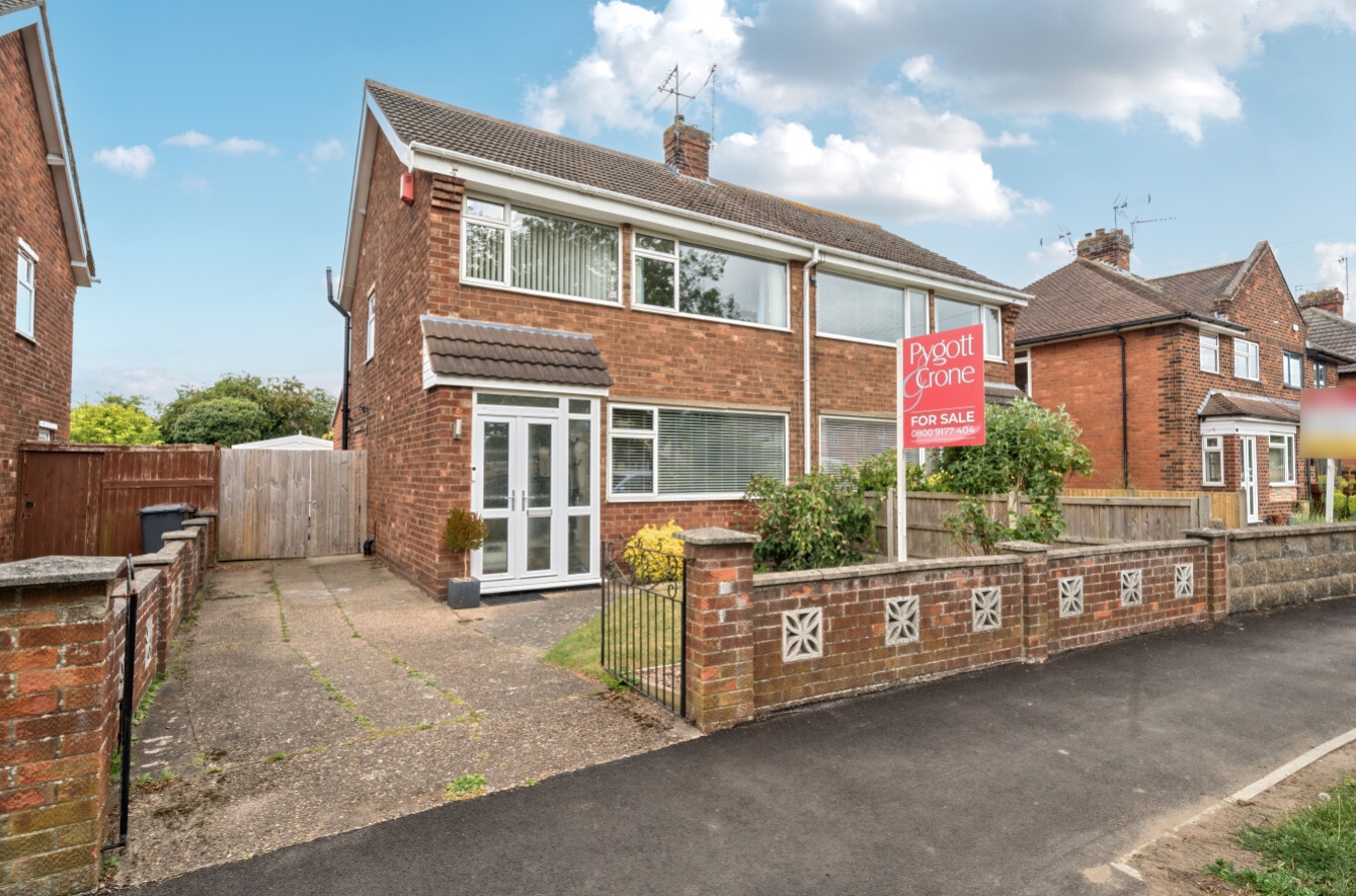 Wallis Avenue, Lincoln