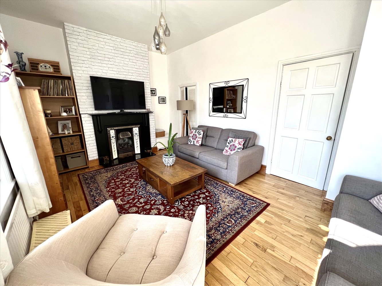 ARNCLIFFE GARDENS, PARK ROAD Dowen Estate & Letting Agents