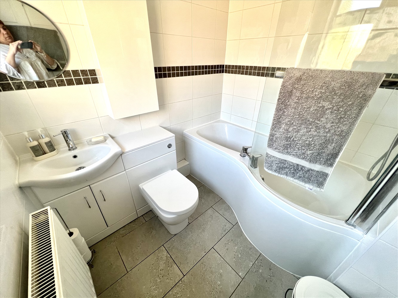 ARNCLIFFE GARDENS, PARK ROAD Dowen Estate & Letting Agents